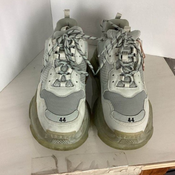 Balenciagas triple s clear sole for 200 or throw a price dm for more - Picture 5 of 8